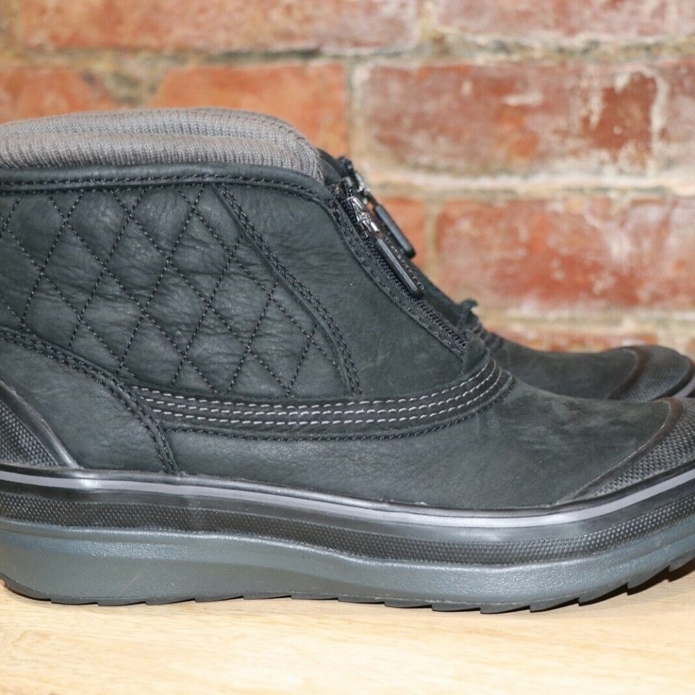 Clarks Muckers Waterproof Slope Boot Women's Sz 5